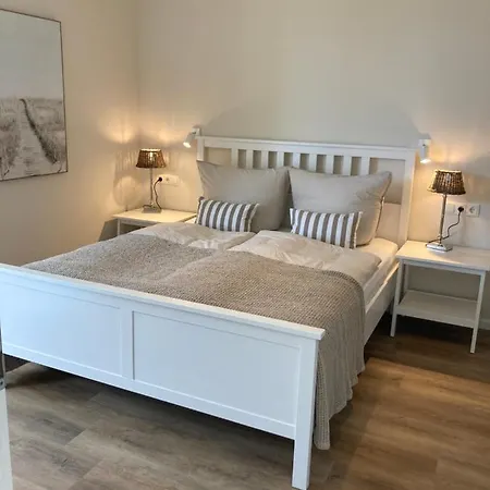 Ferienwohnung Hafentraum, Villa Vilmblick Mit Strandkorb Lauterbach  Extérieur photo